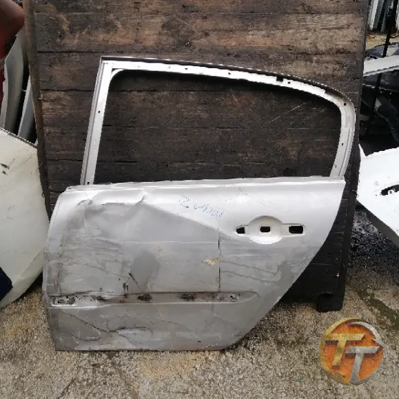 RENAULT MEGANE 2 sol arka kapı Ela-0207 Esan