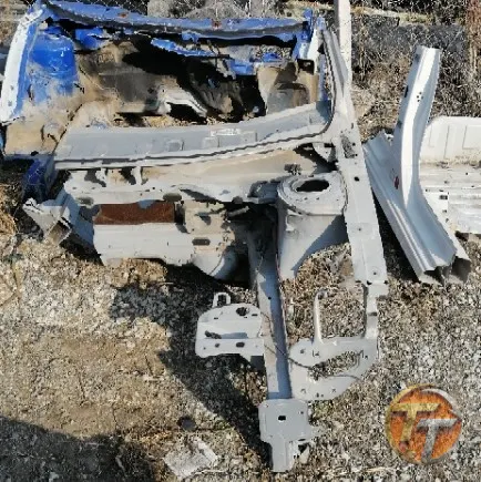 RENAULT MEGANE 2 sol ön çeyrek şase Çel-175