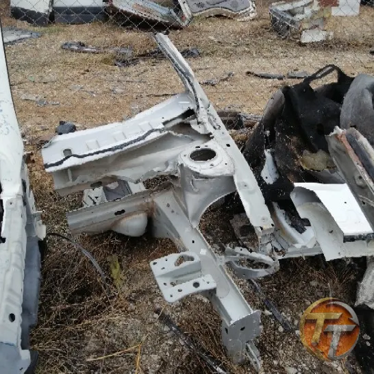 RENAULT MEGANE 2 sol ön çeyrek şase Çel-259