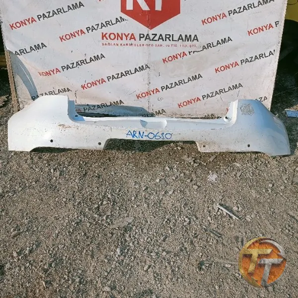 Renault Megane 3 arka tampon Arn-0680