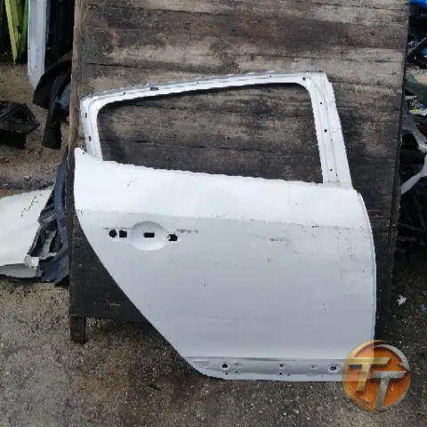 RENAULT MEGANE 3 sağ arka kapı Era-0158 Esan