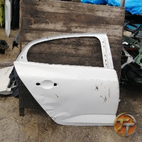 RENAULT MEGANE 4 sağ arka kapı Era-0161 Esan
