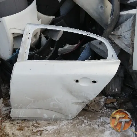 RENAULT MEGANE 4 sol arka kapı Ela-0130 Esan