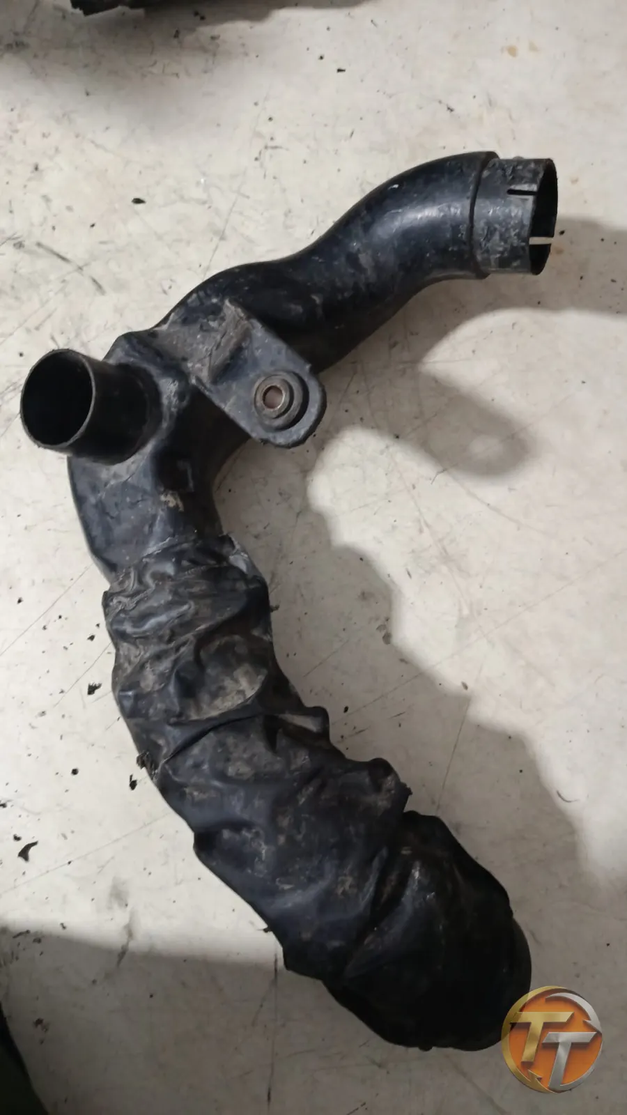Hyundai Getz hava filtresi borusu