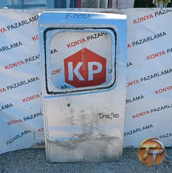 Renault Trafic sağ bagaj kapağı F-0026