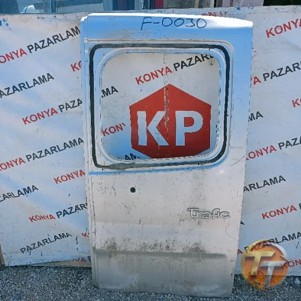 Renault Trafic sağ bagaj kapağı F-0030