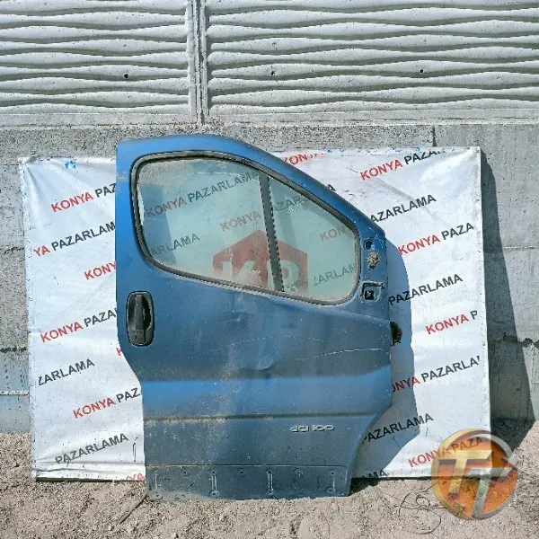 Renault Trafic sağ ön kapı/Tcr Bölgesi