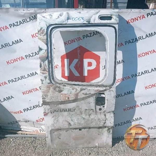 Renault Trafic sol bagaj kapağı F-0063
