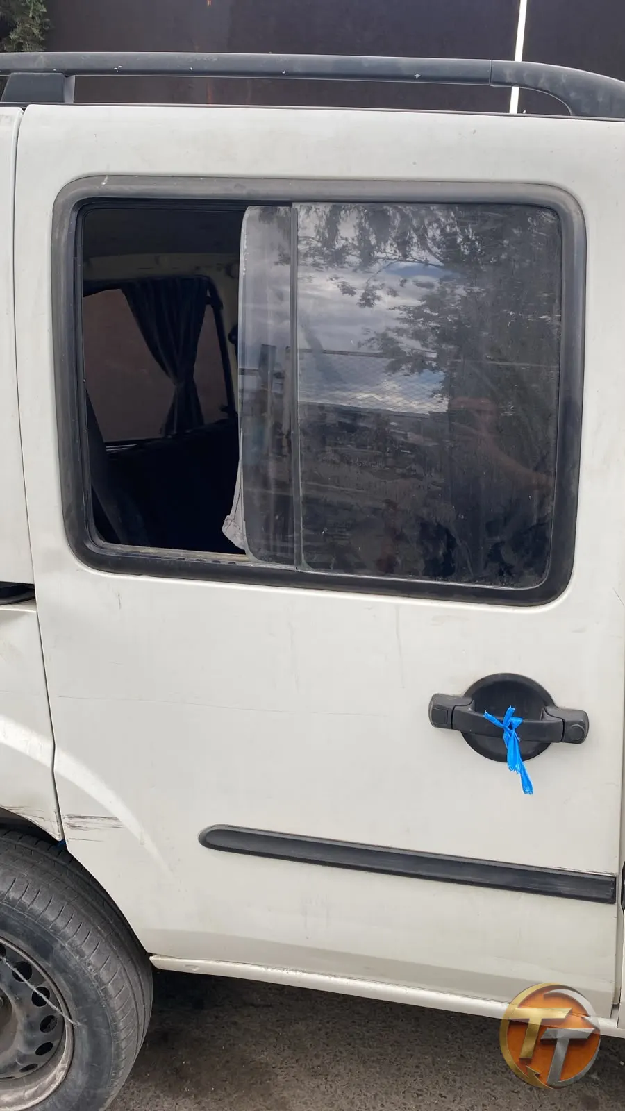 Doblo 2 sağ sürgülü kapı