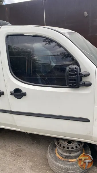 Doblo 2 sağ ön kapı