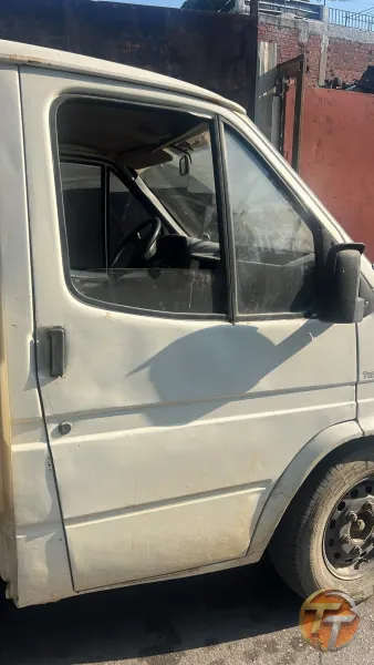 Ford transit sağ ön kapı 190. P