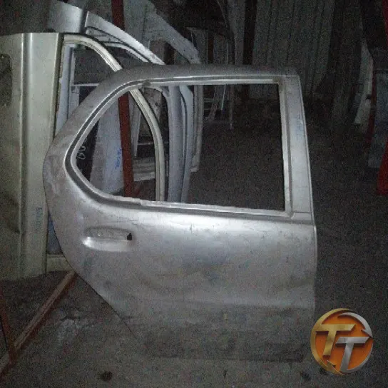 TATA İndica sağ arka kapı Era-0037 Esan