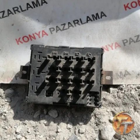 Tofaş sigorta kutusu Sk-022