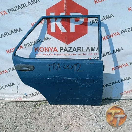 Tofaş Şahin sağ arka kapı Tra-0012