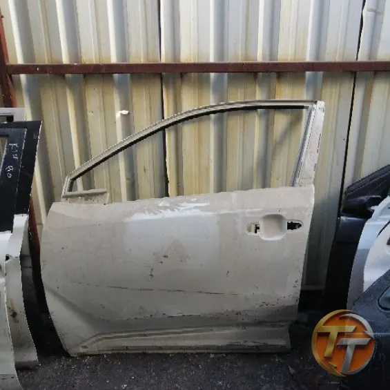 TOYOTA Chr sol ön kapı Elö-0146 Esan