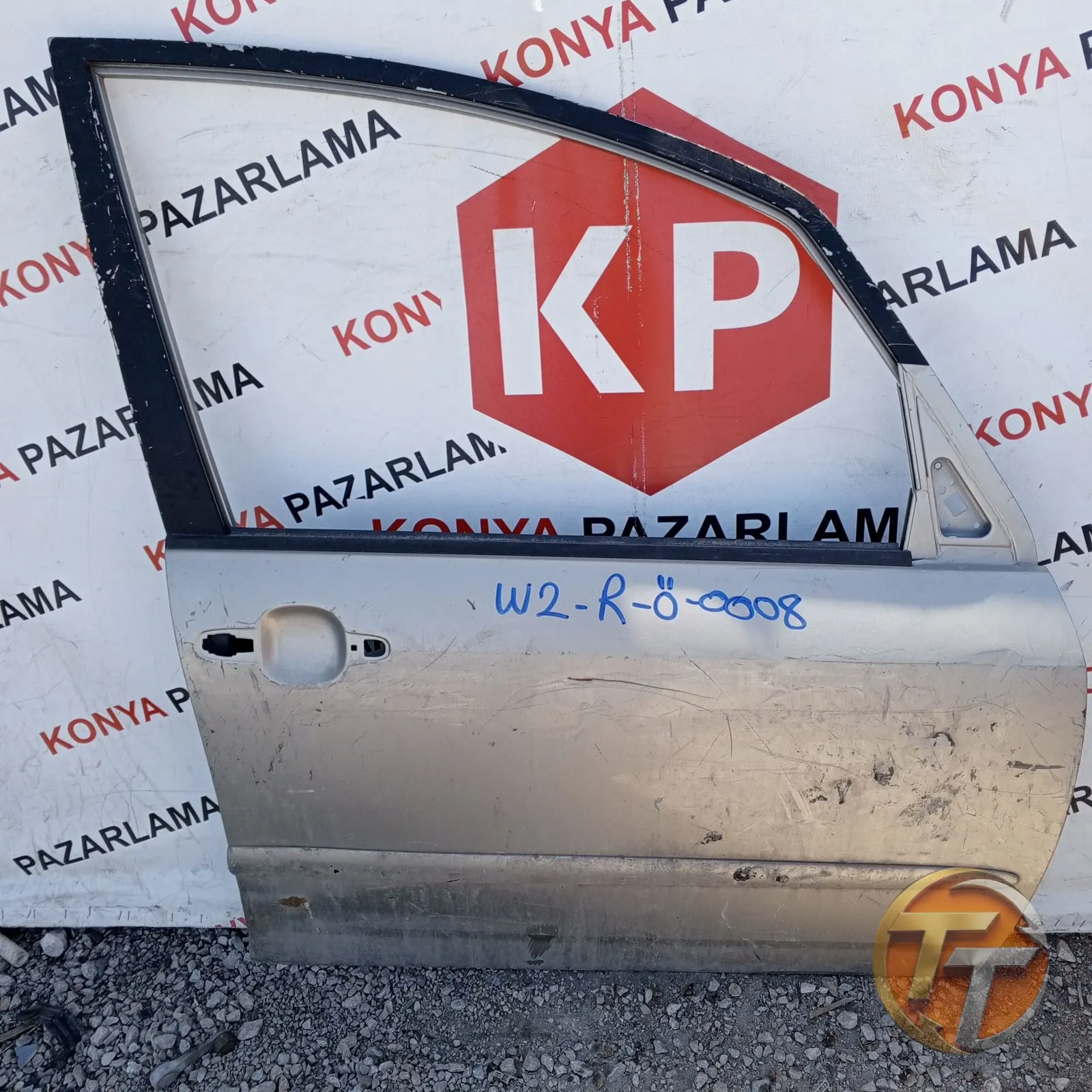TOYOTA CORALLA SAĞ ÖN KAPI R-Ö-0008