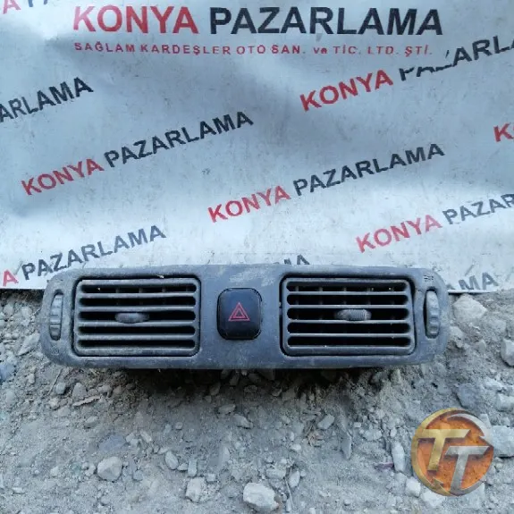 TOYOTA COROLLA orta klima ızgarası Kp-048