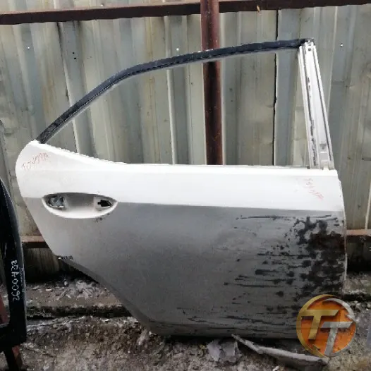 TOYOTA COROLLA sağ arka kapı Era-0101 Esan