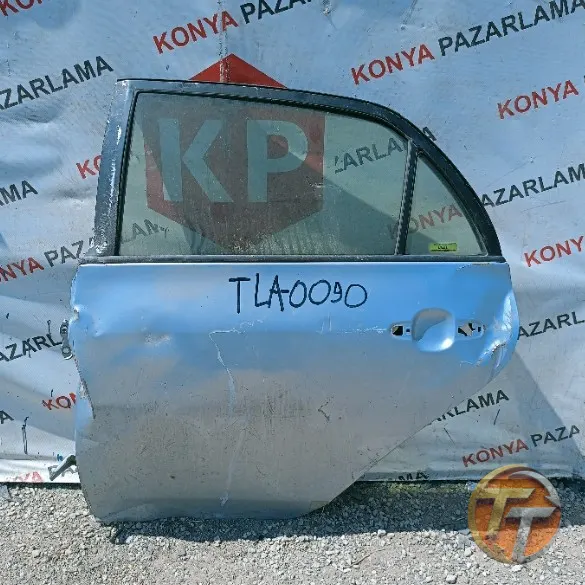 Toyota Corolla sol arka kapı Tla-0090