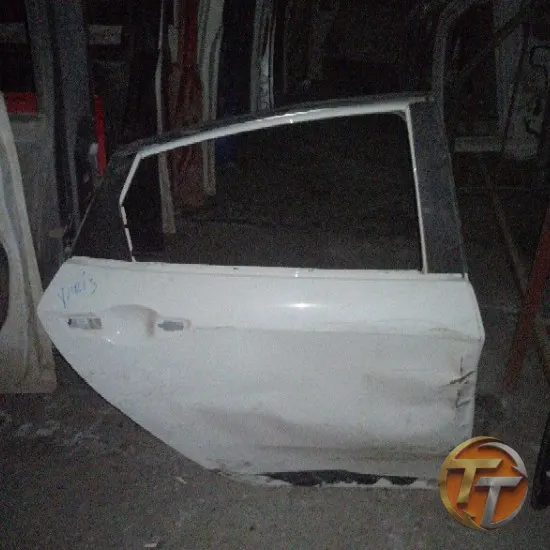 TOYOTA YARİS sağ arka kapı Era-0030 Esan