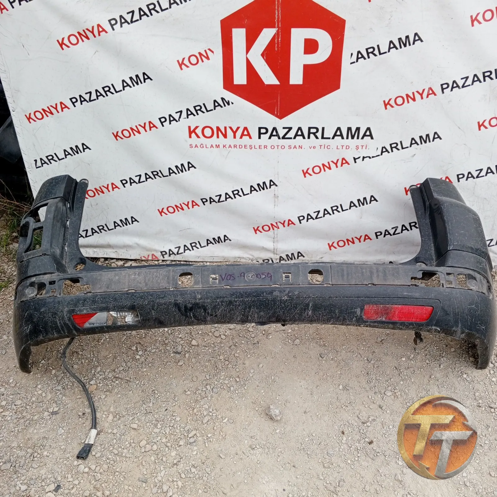 VOLKSWAGEN BİLİNMEYEN ARKA TAMPON VOS-A-0054