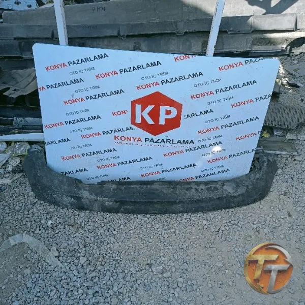 Volkswagen Golf 4 arka tampon alt karlığı P-1172