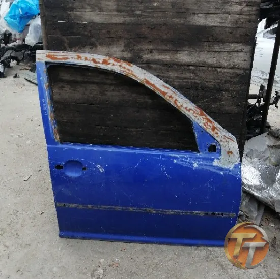 VOLKSWAGEN GOLF 4 sağ ön kapı Erö-0147 Esan