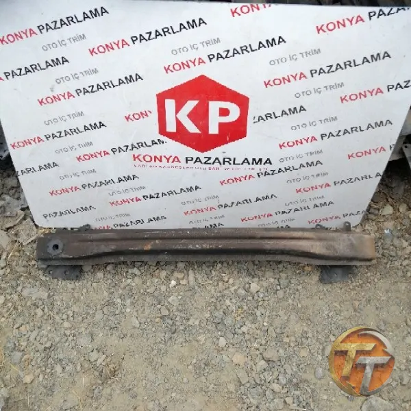 VOLKSWAGEN GOLF 5 ön tampon demiri Td-328