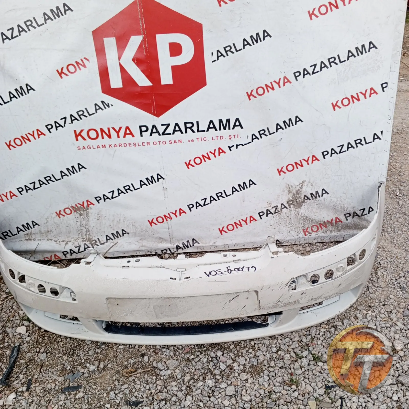 VOLKSWAGEN GOLF 5 ÖN TAMPON VOS-Ö-0079