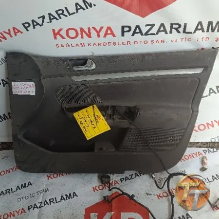 VOLKSWAGEN GOLF 5 SAĞ ÖN KAPI DÖŞEMESİ DŞ-0144