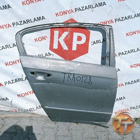 Volkswagen Passat B6 sağ arka kapı Tra-0128