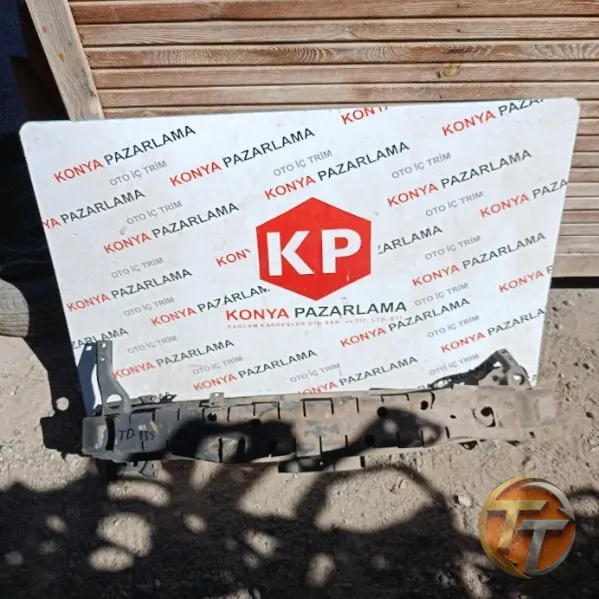 Volkswagen Passat ön tampon demiri Td-135