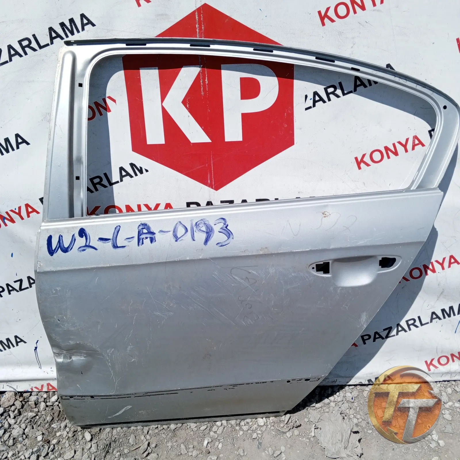 VOLKSWAGEN PASSAT SOL ARKA KAPI W2-L-A-0193
