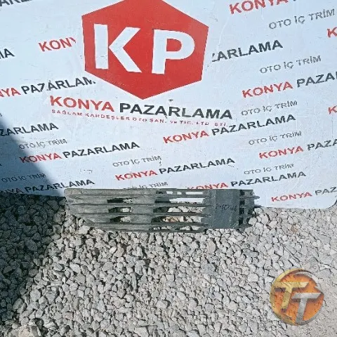 Volkswagen Passat tampon ızgarası P-1046