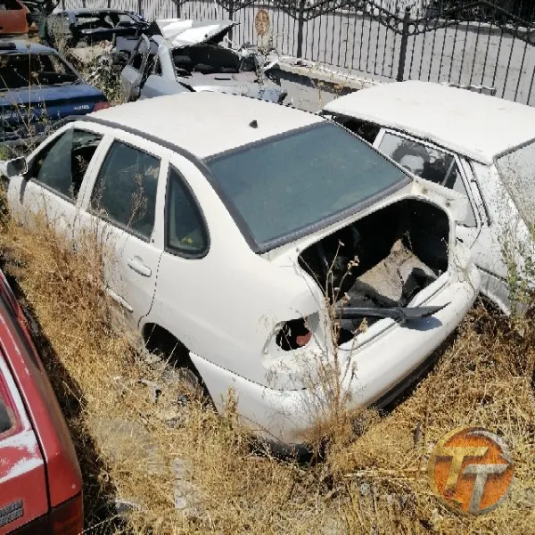 VOLKSWAGEN POLO CLASIC