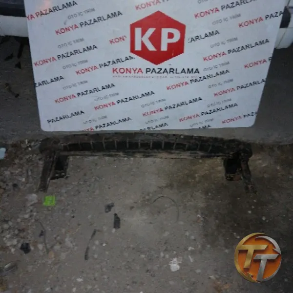 VOLKSWAGEN POLO ön tampon demiri Td-389