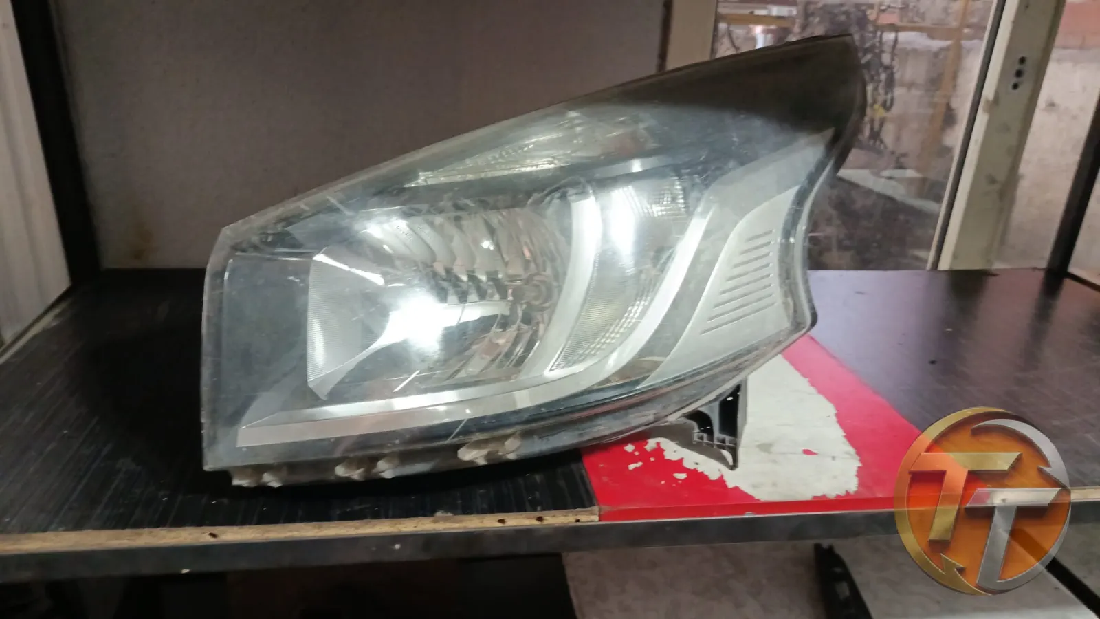 Renault Trafik sol far orjinsl