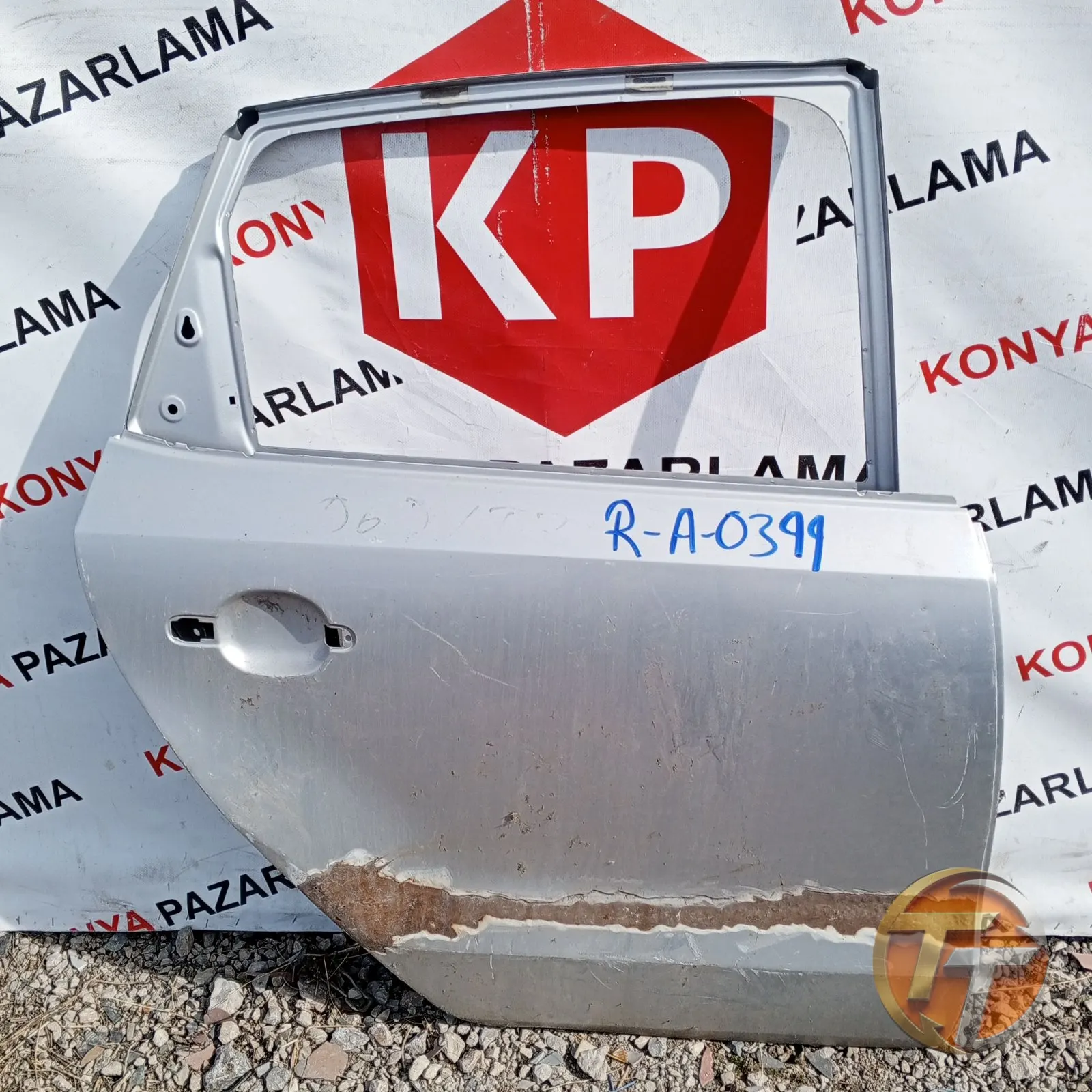 VOLKSWAGEN POLO SAĞ ARKA KAPI R-A-0399 (2013)