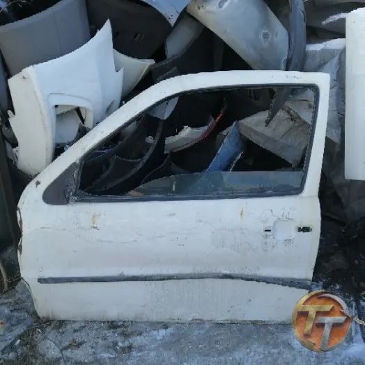 VOLKSWAGEN POLO sol ön kapı Elö-0170 Esan