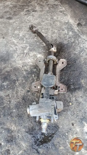 Ford Fiesta direksiyon kolonu