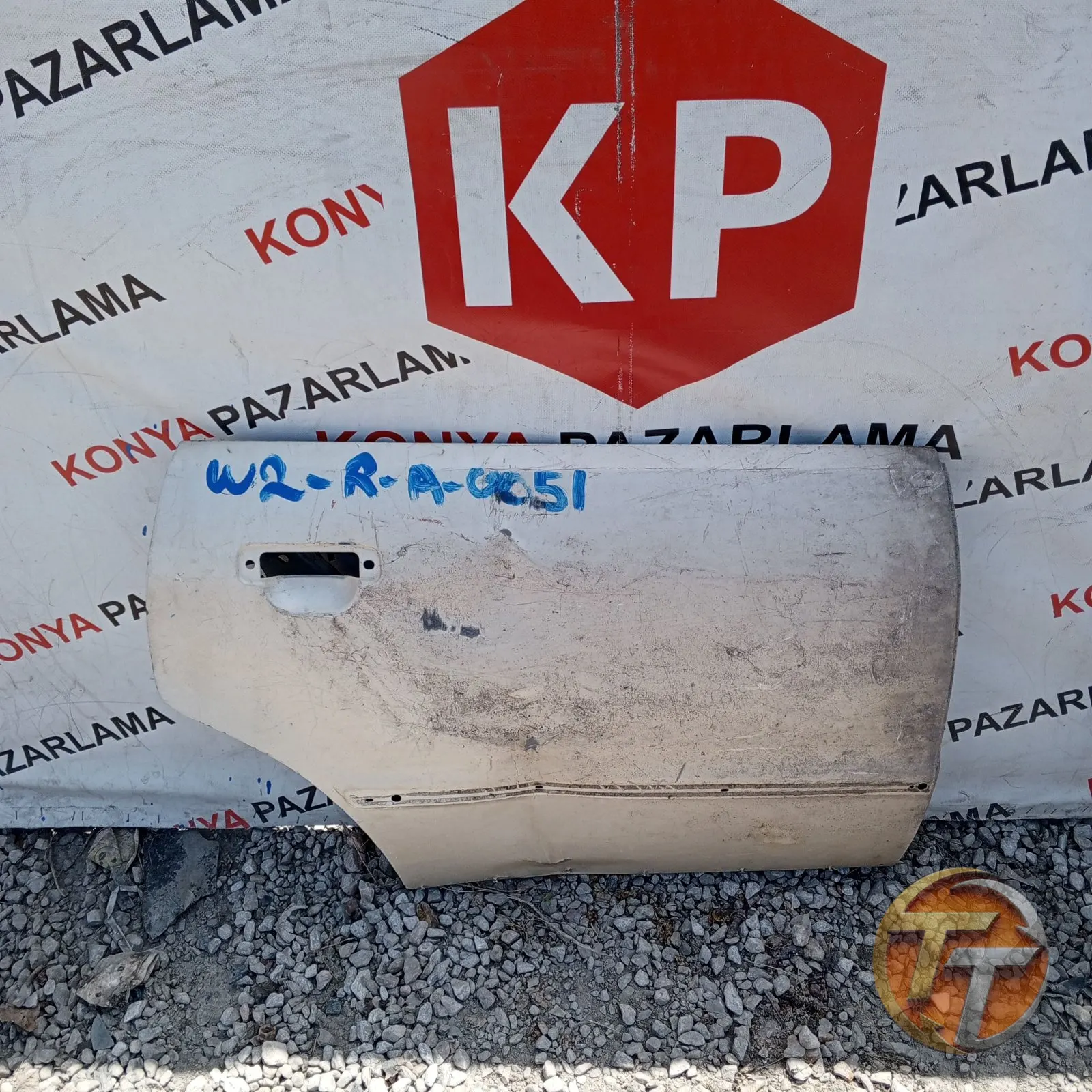 VOLKSWAGEN SAĞ ARKA KAPI SACI R-A-0051 W2