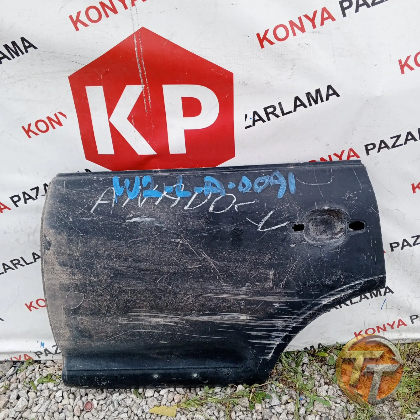 VOLKSWAGEN TOURENG SOL ARKA KAPI W2-L-A-0091