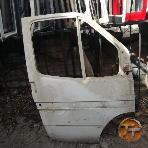 VOLKSWAGEN Transporter T4 sağ ön kapı Ef-154 Esan