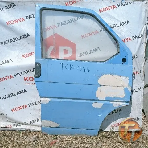Volkswagen Transporter T4 sağ ön kapı Tcr bölgesi-0044