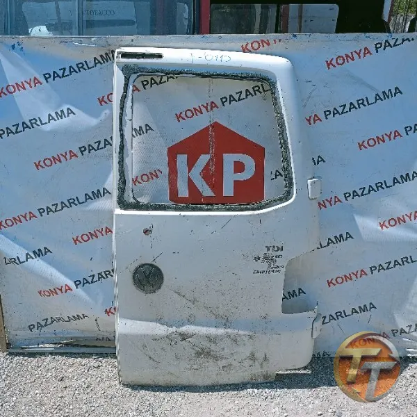Volkswagen Transporter T5 sağ bagaj kapağı F-0119