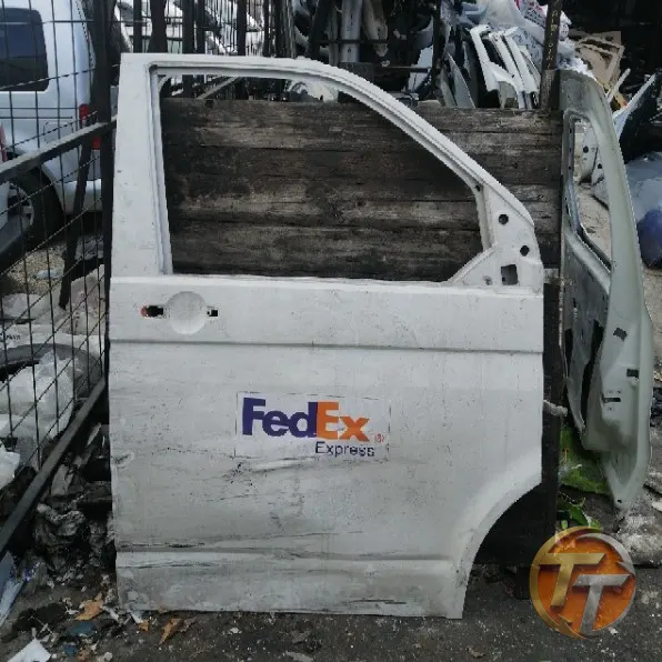 VOLKSWAGEN Transporter T5 sağ ön kapı Ef-043 Esan