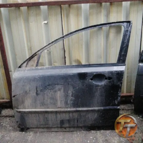 Volvo S40 sol ön kapı Elö-0060 Esan