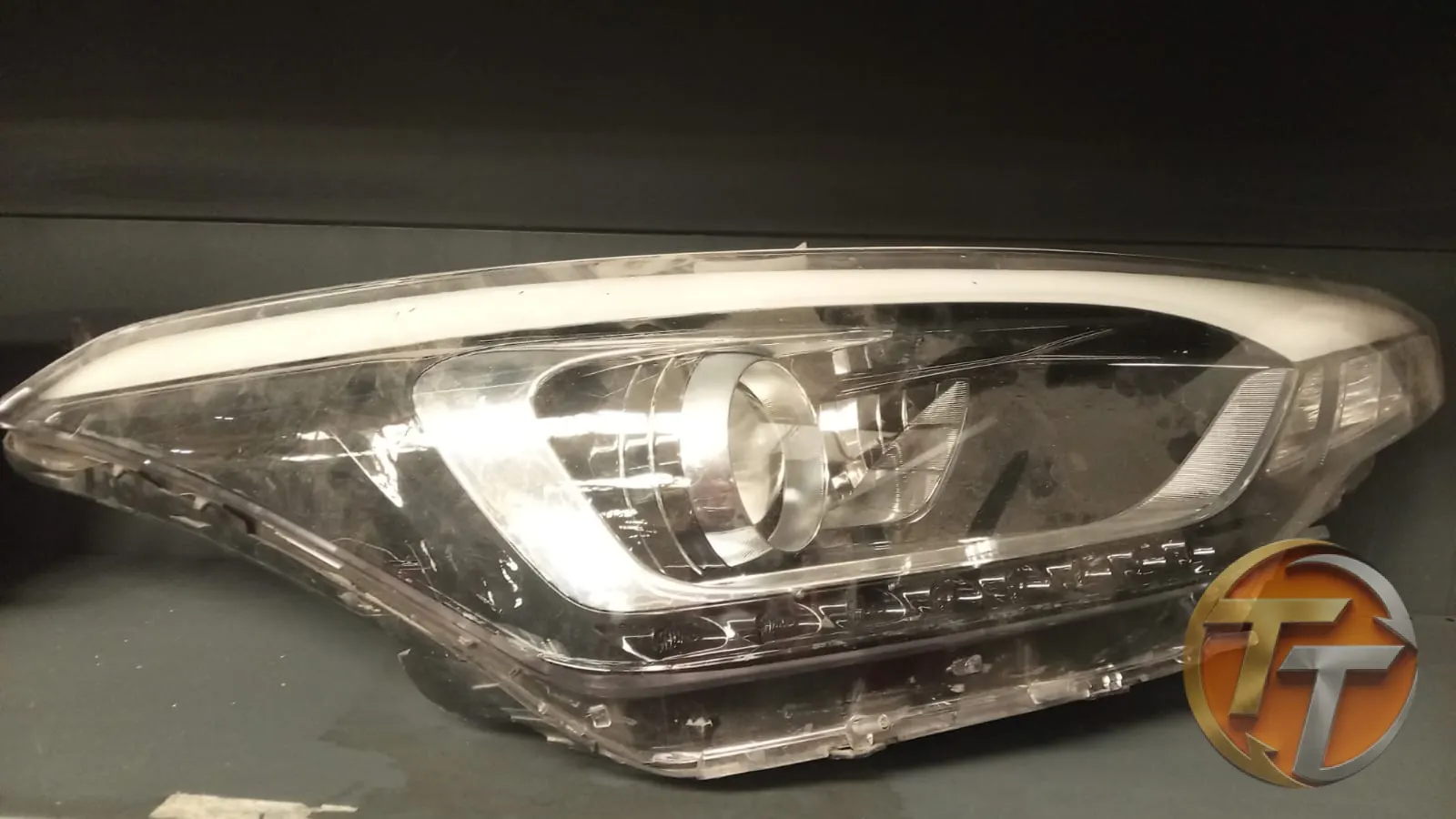 HYUNDAİ İ20 SAĞ FAR