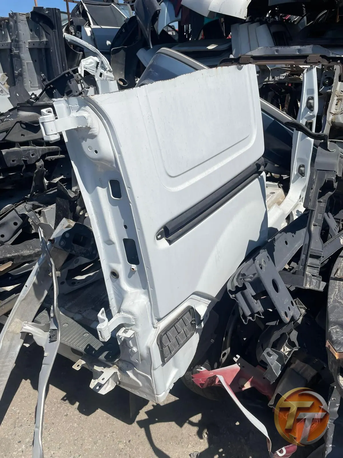 Renault kango sağ arka çamurluk