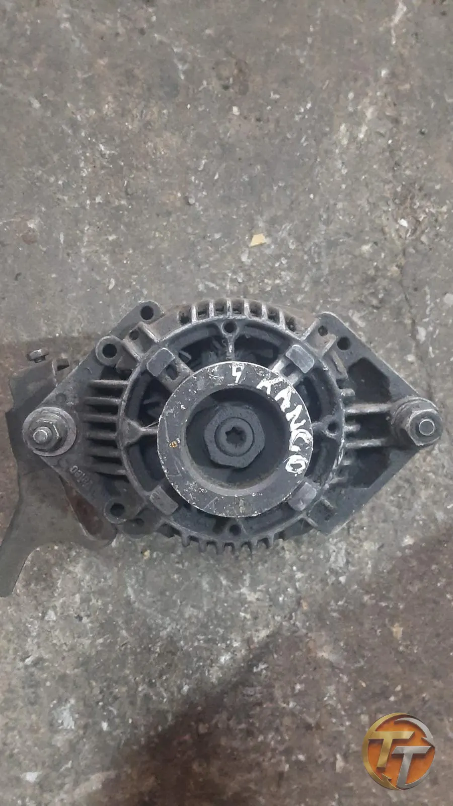 Renault kango 1.9 dizel sarj dinamosu